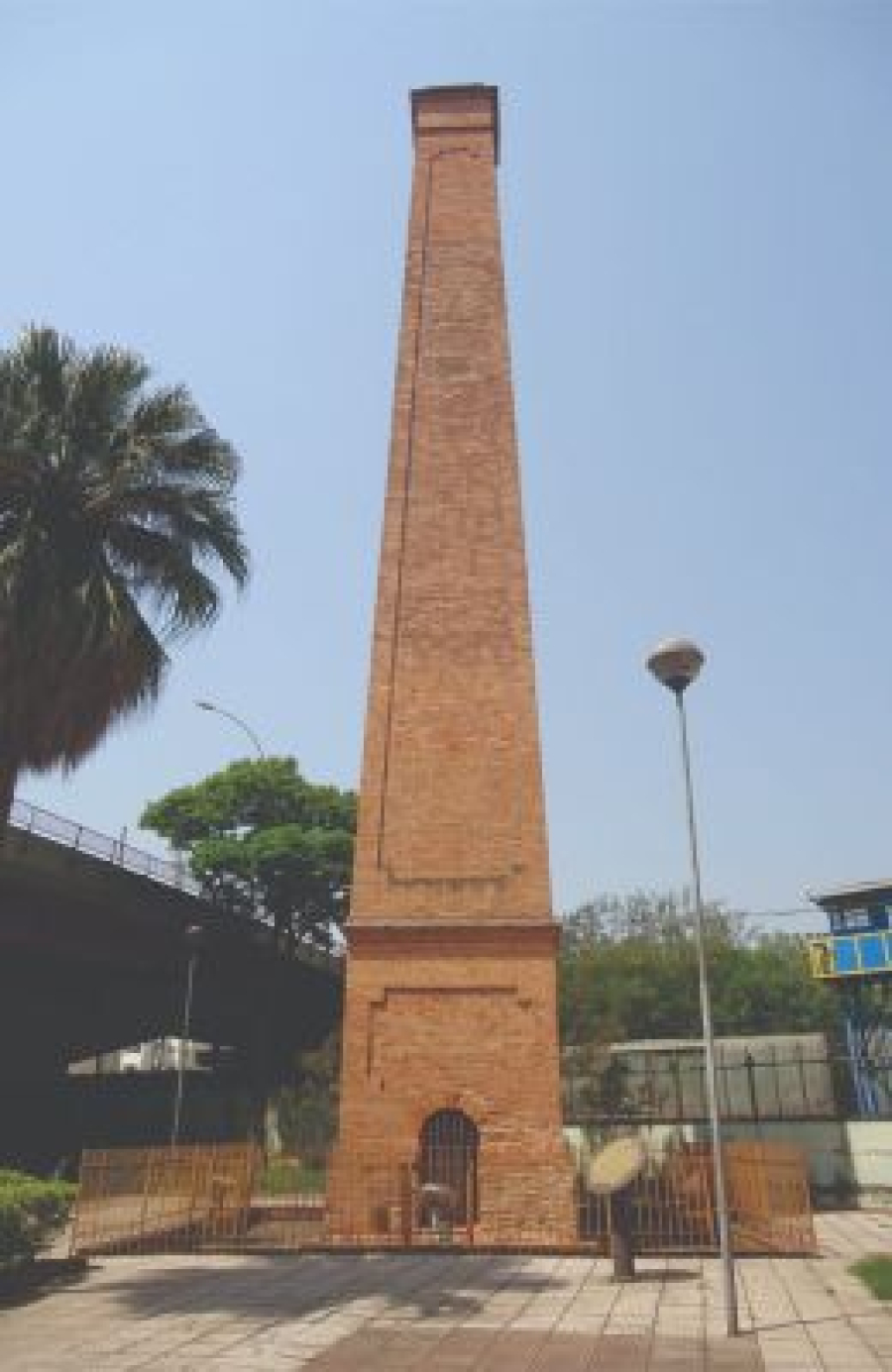 Chaminé do Antigo Engenho de Açúcar